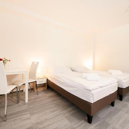 Hotel Blue Apartment Bratislava Luaran gambar