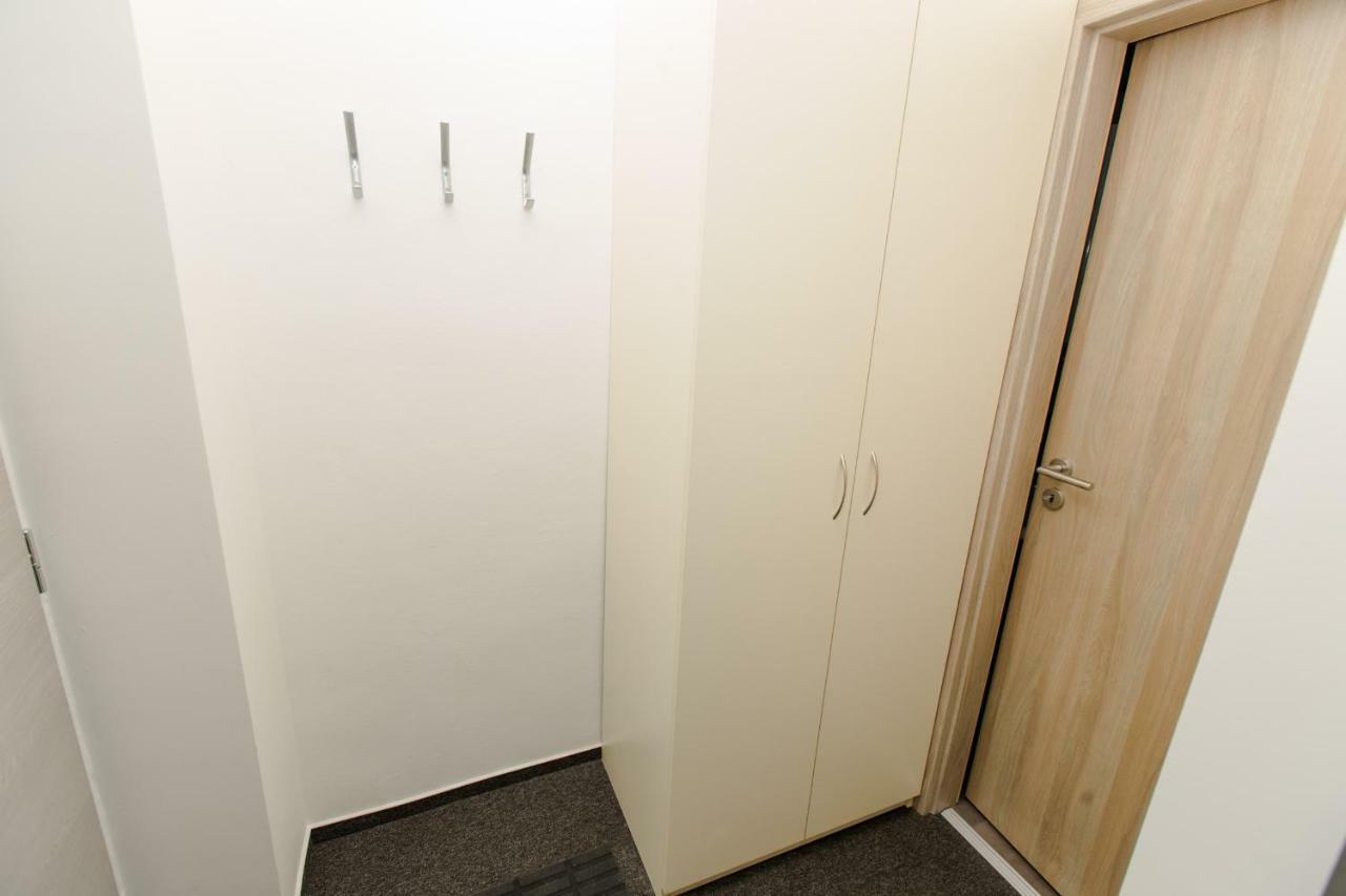 Hotel Blue Apartment Bratislava Luaran gambar