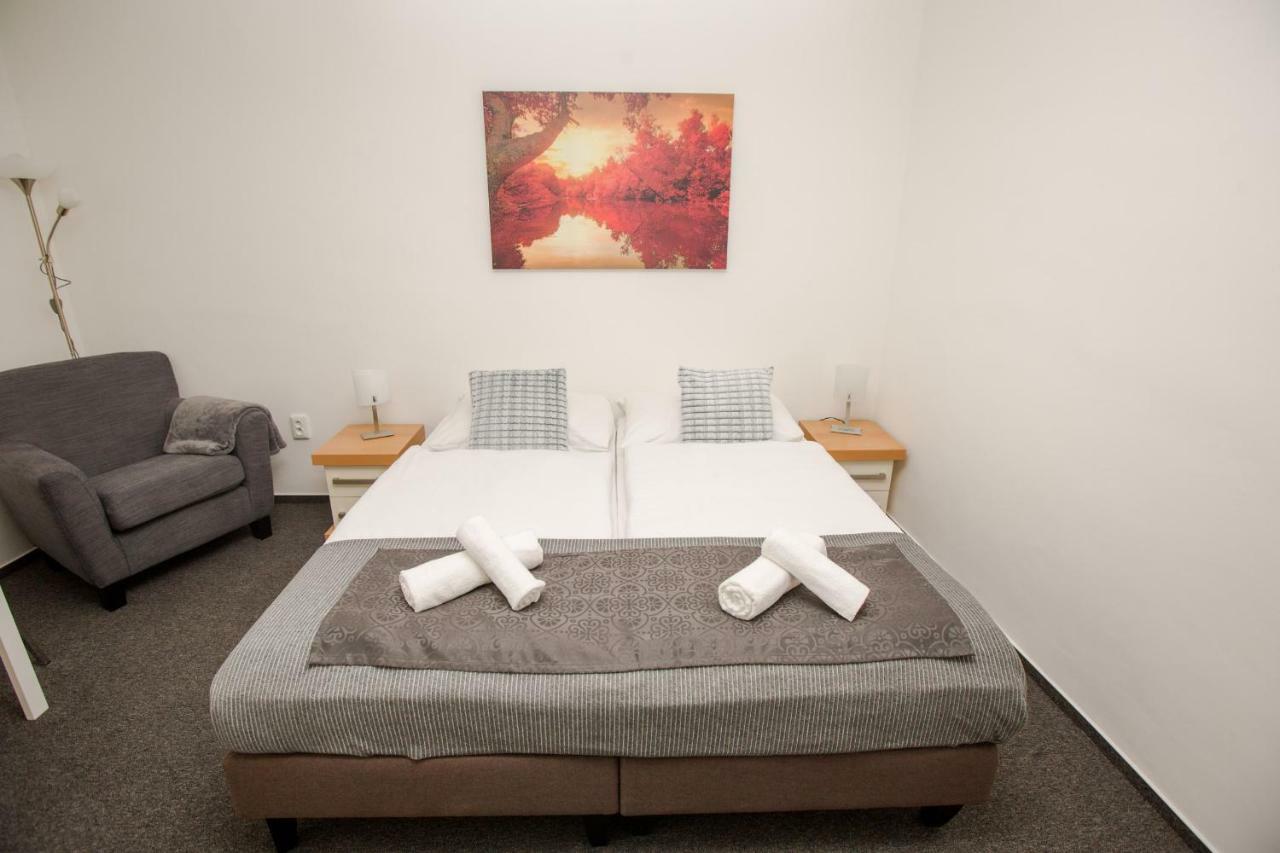Hotel Blue Apartment Bratislava Luaran gambar